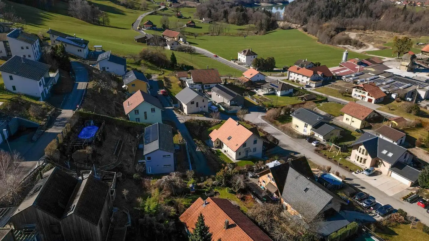 Casa singola in vendita - Sur La Roche, 1634 La Roche FR - Foto 3