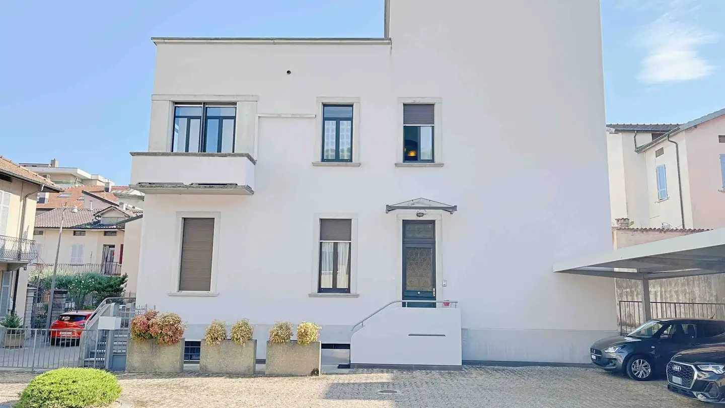 Spazio ufficio in affitto - Via Luigi Pasteur 1, 6830 Chiasso - Photo 2