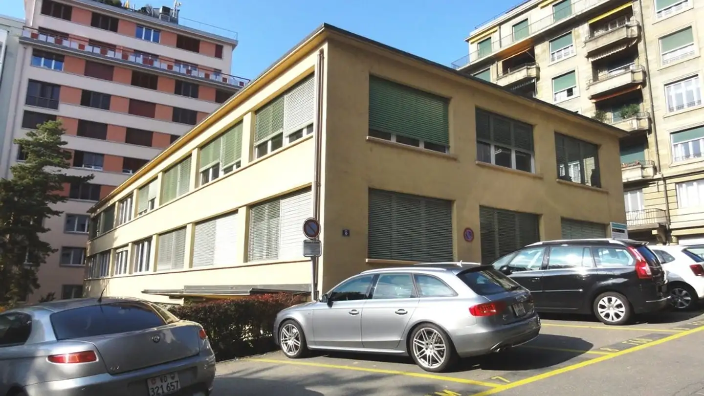 Place de parking extérieure à louer - Chemin Des Trois-Rois 5, 1005 Lausanne