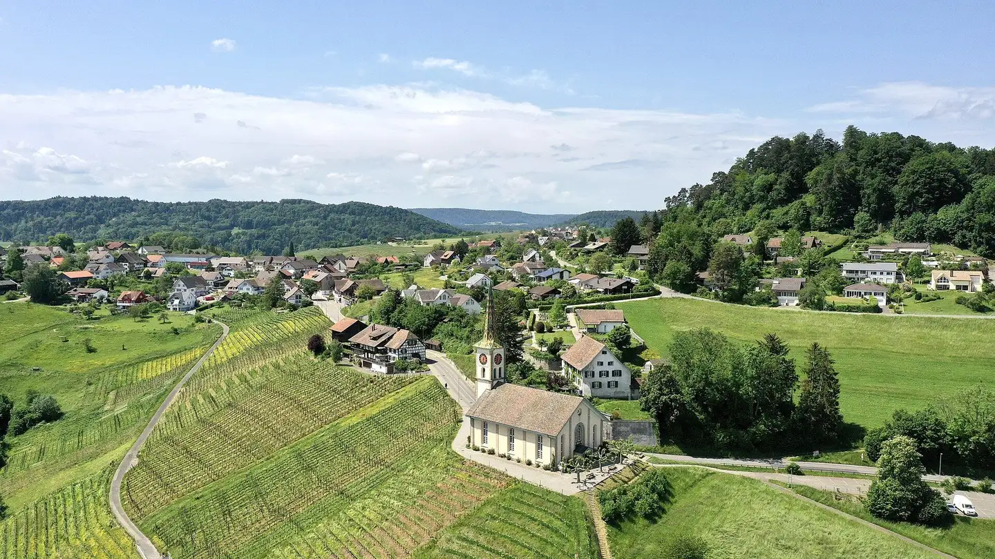 Appartement à louer - Dorfstrasse, 8454 Buchberg - Photo 2