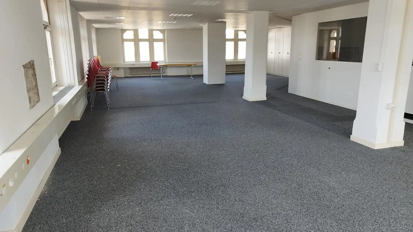 Commercial for rent - Gallenweg 2, 4133 Pratteln