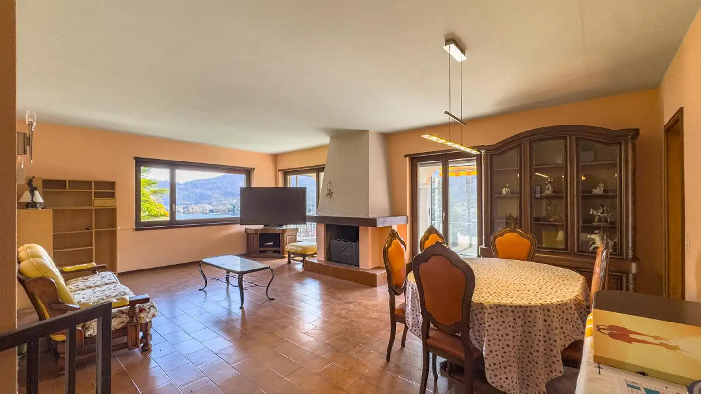 Einfamilienhaus kaufen - Villaggio Del Sole, 6988 Ponte Tresa