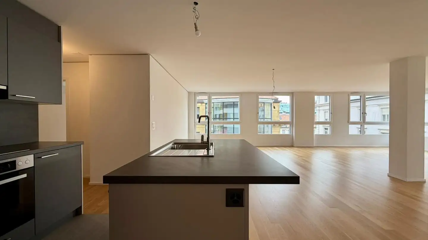 Appartamento in affitto - Rue Du Cygne 8, 2300 La Chaux-de-Fonds - Foto 2