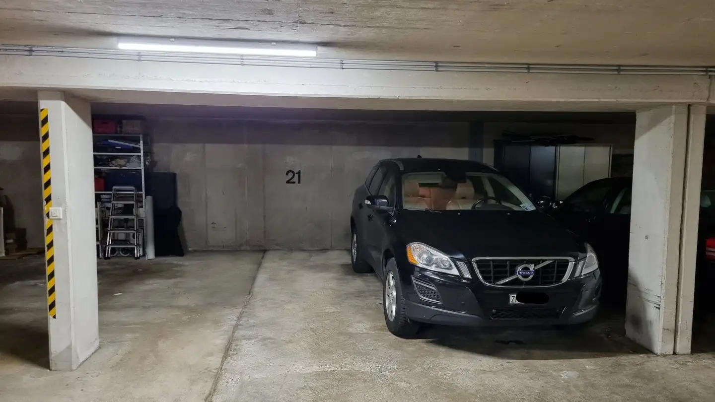 Underground parking space for sale - Wurmbühlstrasse 4, 8405 Winterthur