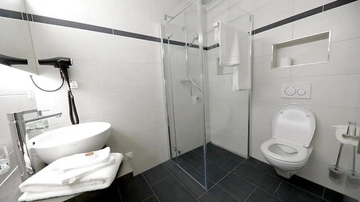 Furnished apartment for rent - 8864 Reichenburg - Photo 2