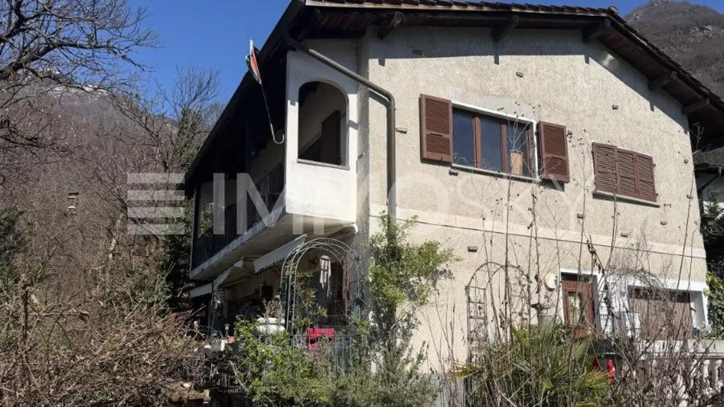 Residential building for sale - 6516 Cugnasco