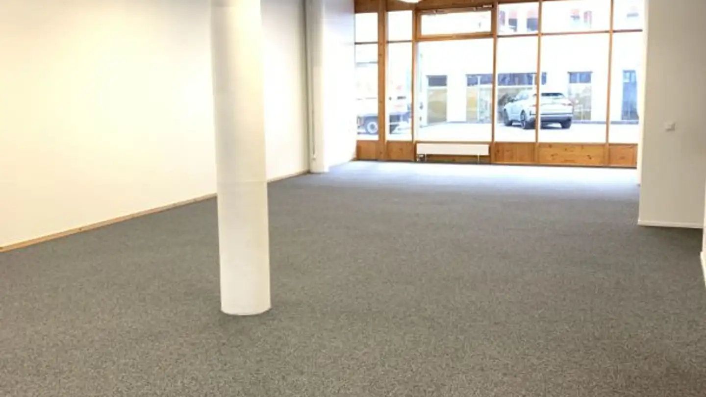 Negozio in affitto - Schulhausstrasse 2a, 4900 Langenthal