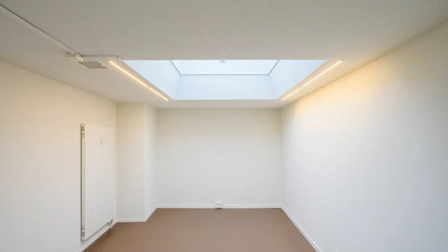 Bureau à louer - Avenue Léopold-Robert 90, 2300 La Chaux-de-Fonds - Photo 4