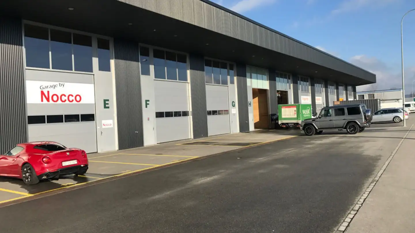 Grande magazzino in affitto - Industriestrasse 48, 4657 Dulliken