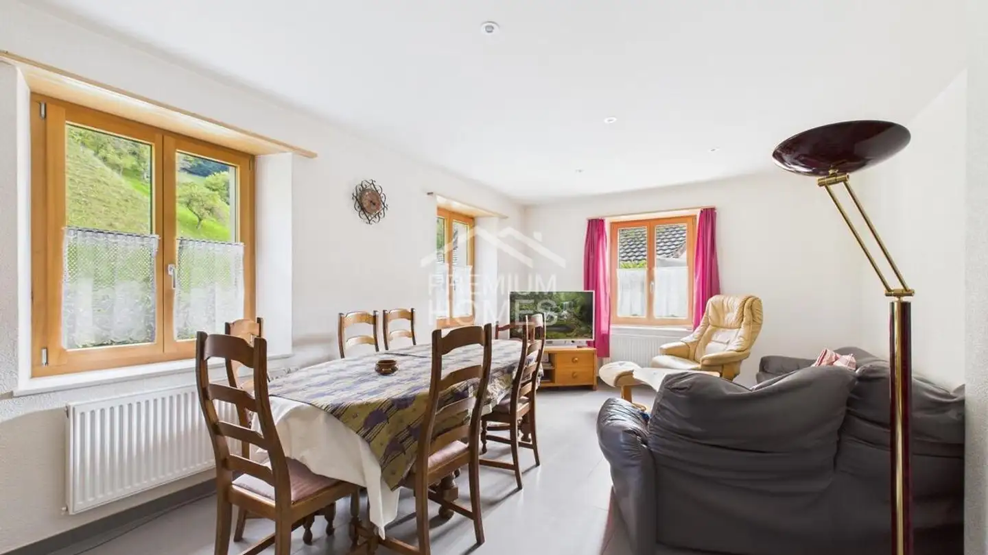 Residential building for sale - 2762 Roches BE - Photo 2