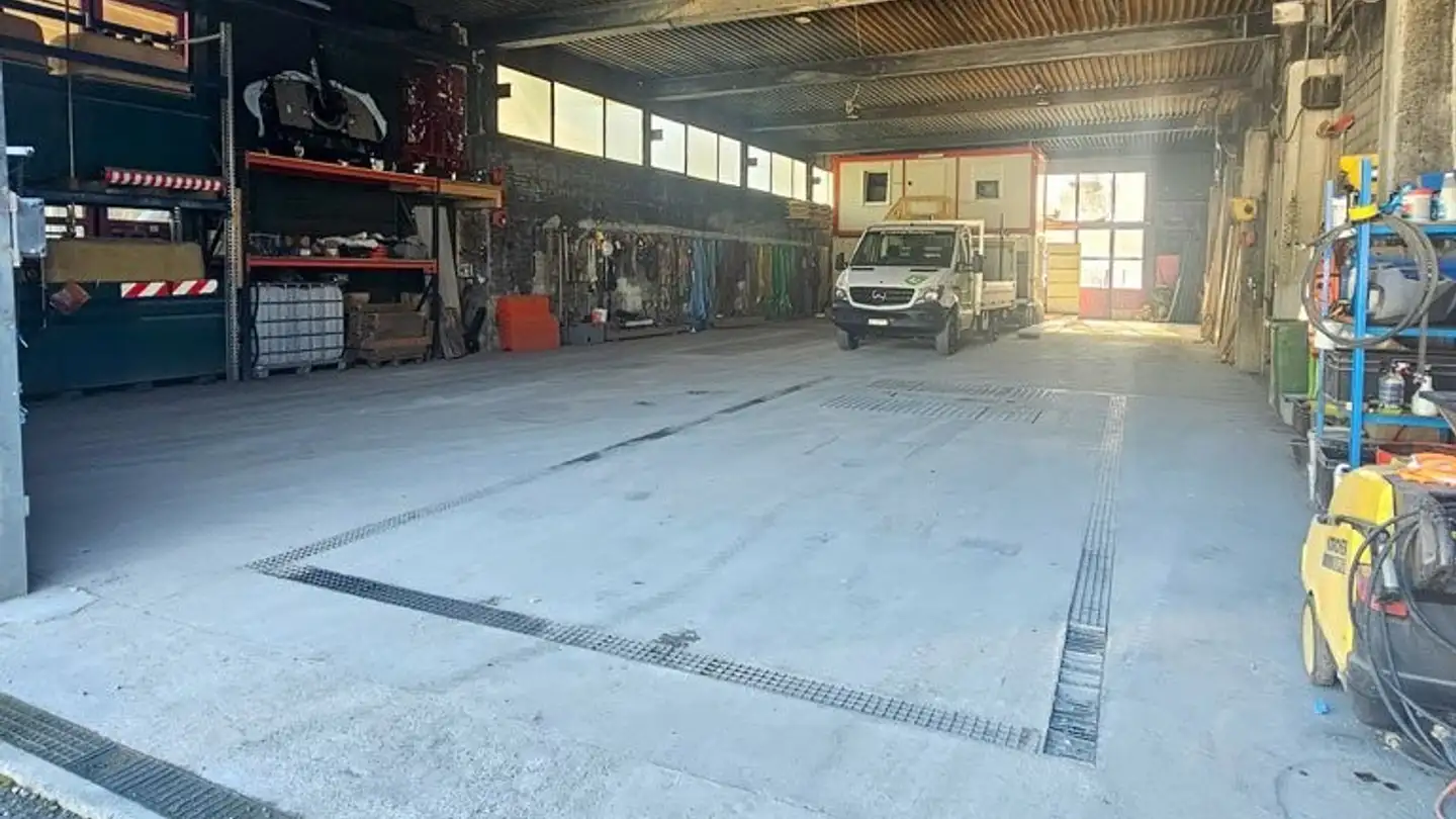 Storage space for rent - Molliserstrasse 1, 8752 Näfels