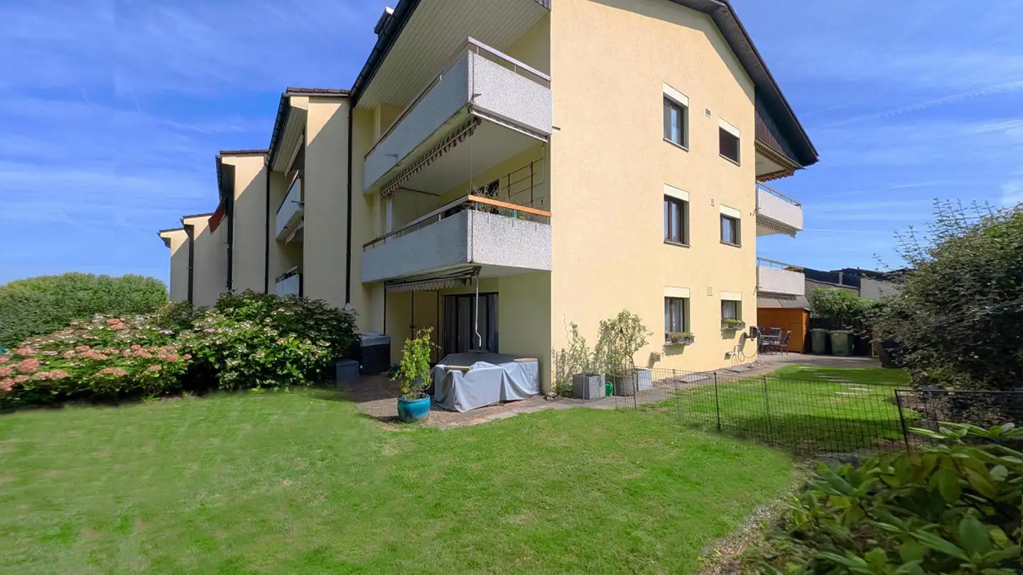 Appartamento in vendita - 8852 Altendorf