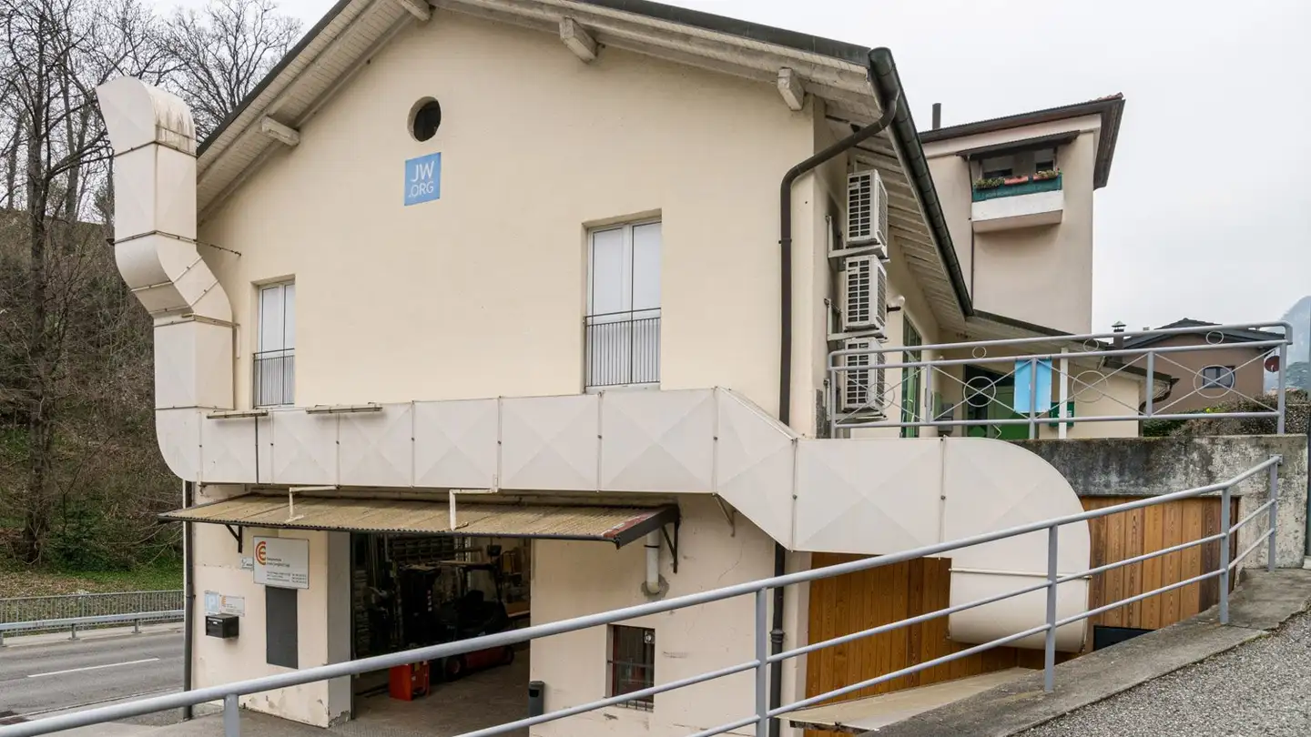 Grande magazzino in affitto - Via Pozzi-Artisti 13, 6874 Castel San Pietro - Foto 2