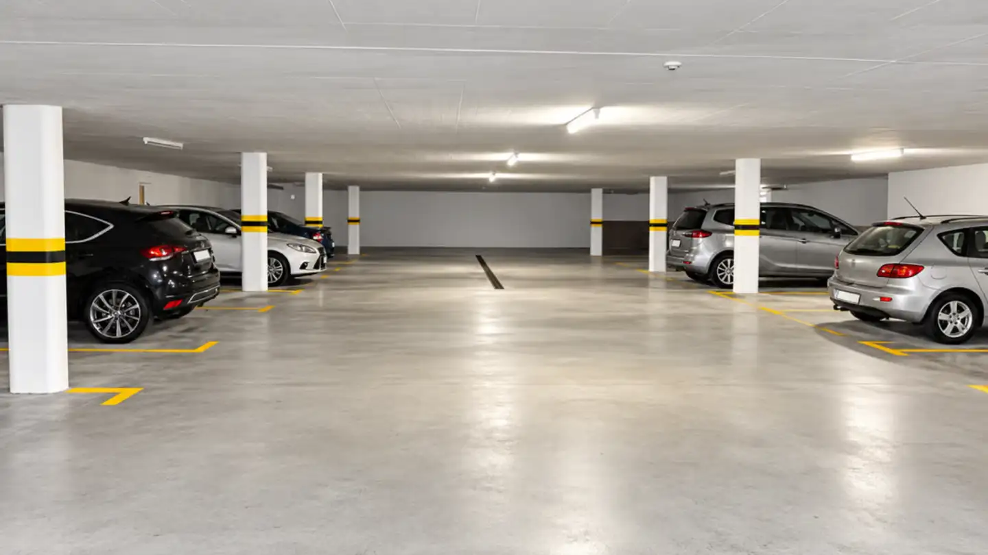 Place de parking souterraine à louer - Bergstrasse 3, 9475 Sevelen
