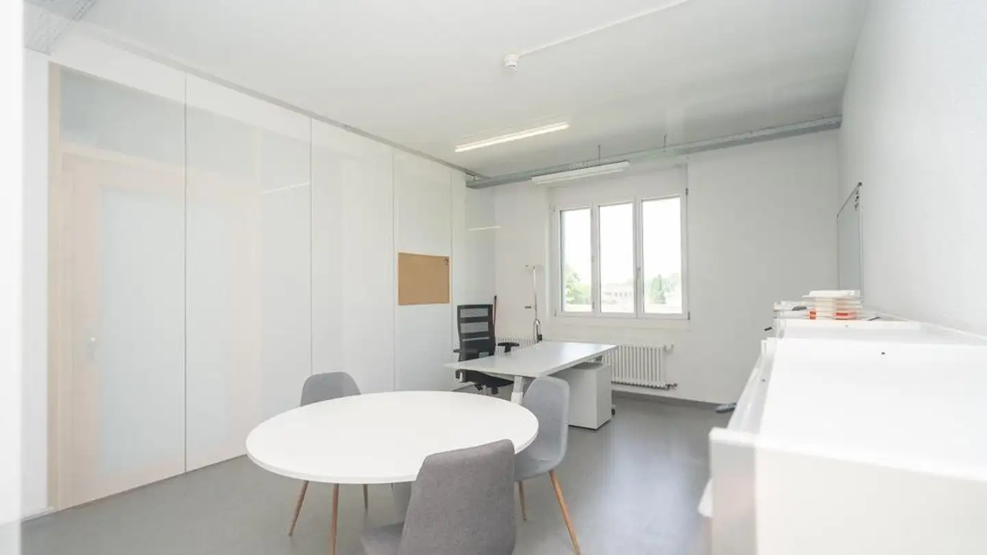 Commerciale in affitto - Rue D'aarberg / Aarbergstrasse 3, 2560 Nidau - Foto 2