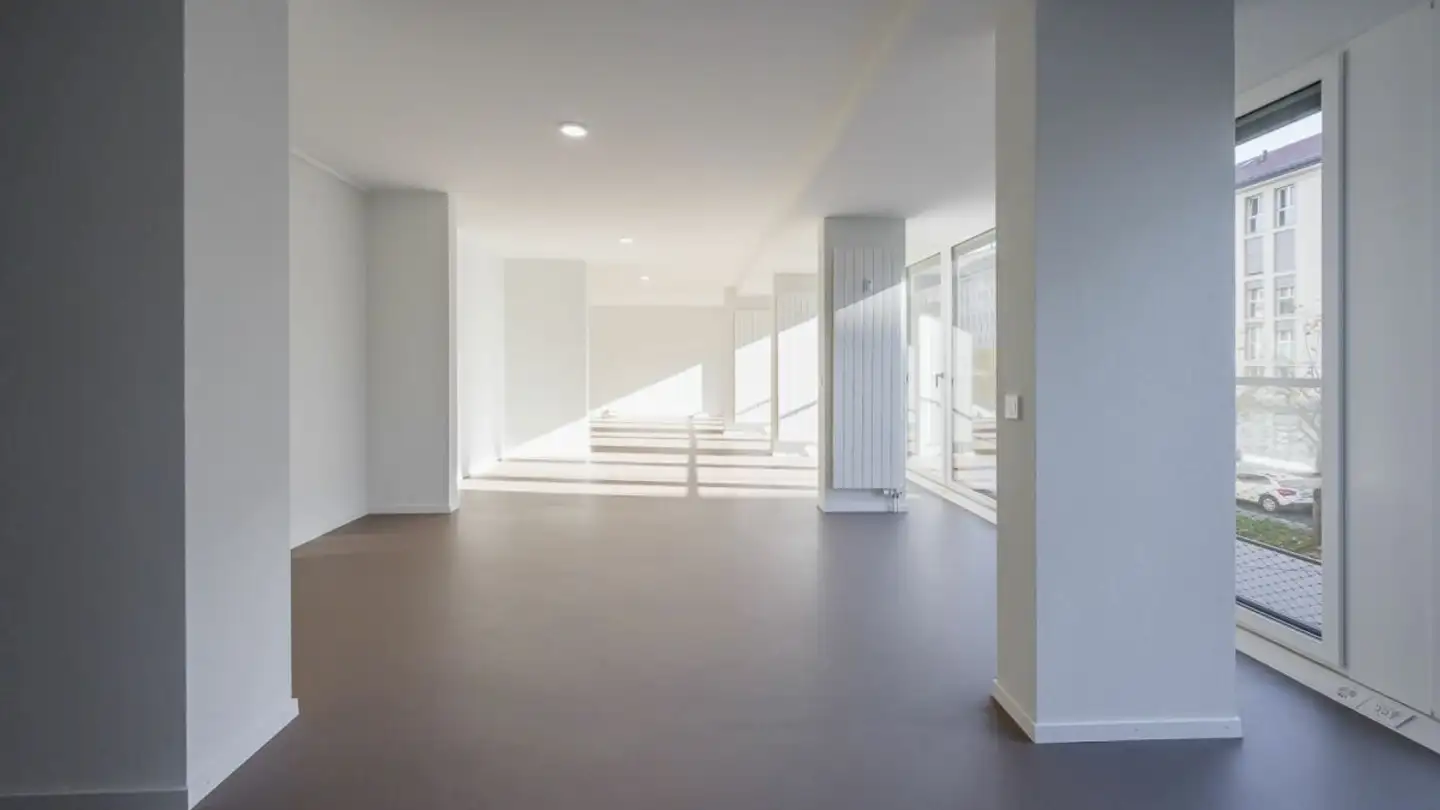 Spazio ufficio in affitto - Avenue Léopold-Robert 90, 2300 La Chaux-de-Fonds - Photo 2