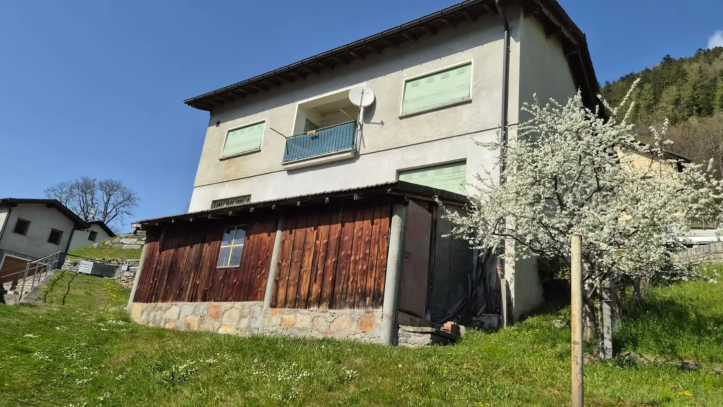 Semi-detached house for sale - 6749 Cavagnago