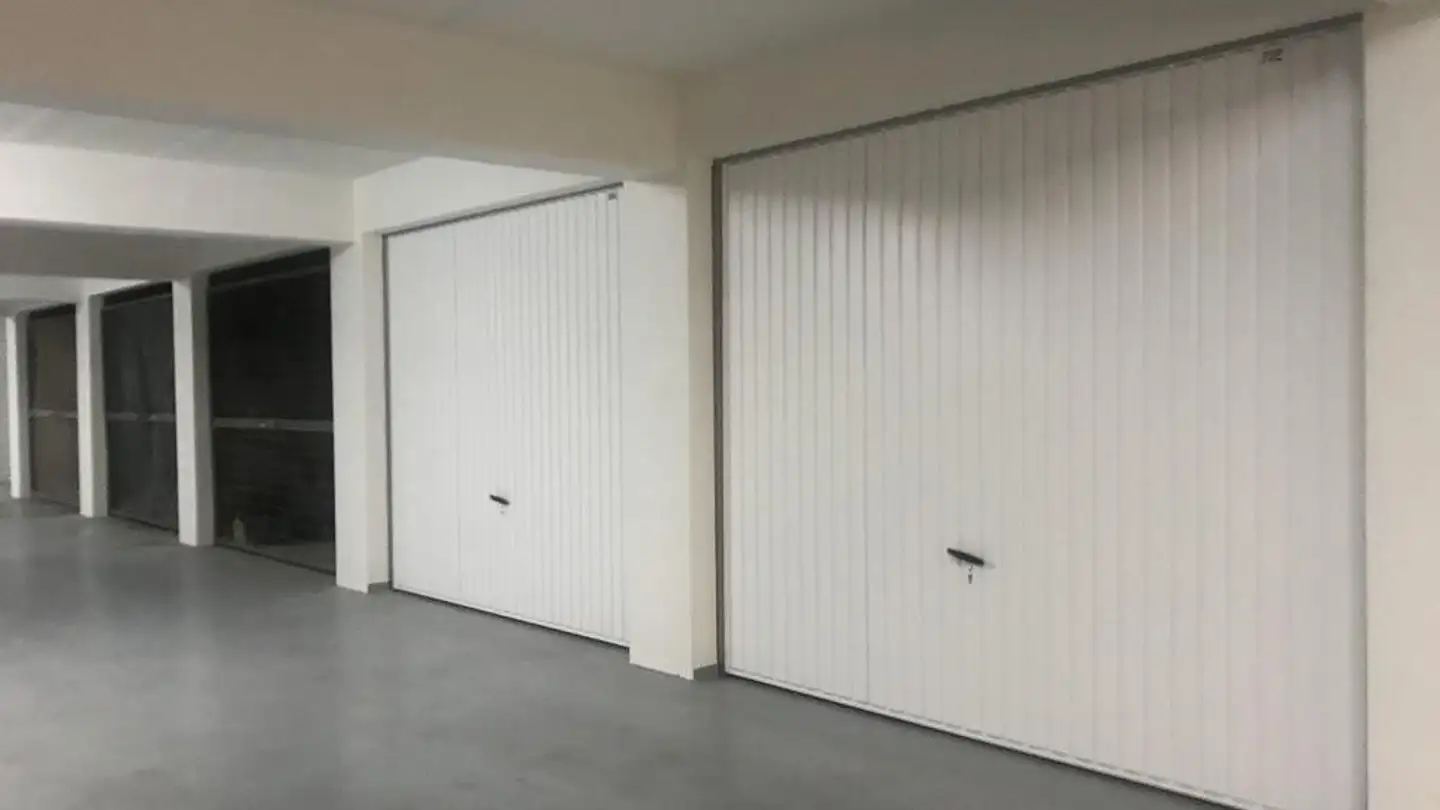 Place de parking extérieure à louer - Avenue Sainte-Cécile 5, 1217 Meyrin - Photo 4