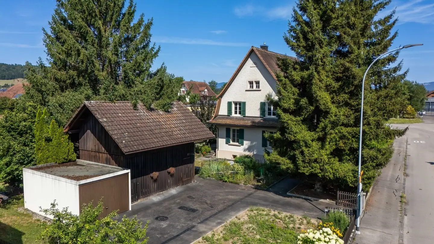 Einfamilienhaus kaufen - Bahnhofplatz 7, 4806 Wikon