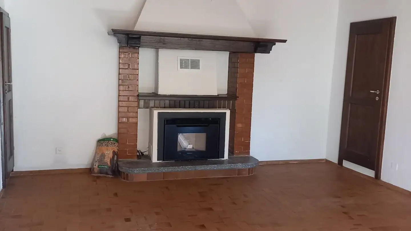 Casa singola in affitto - Piazza Del Municipio 6, 6993 Iseo - Photo 2