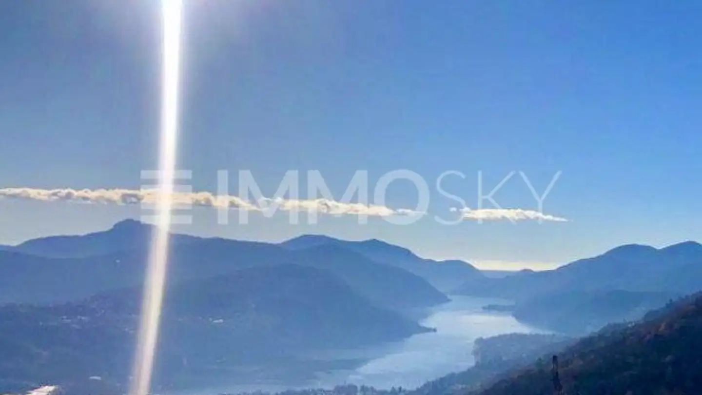 Constructible plot for sale - 6936 Cademario