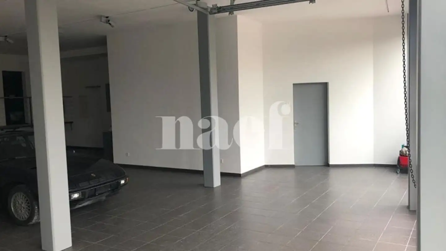 Edificio ad uso misto in affitto - Route De Soleure 3, 2072 St-Blaise - Photo 2