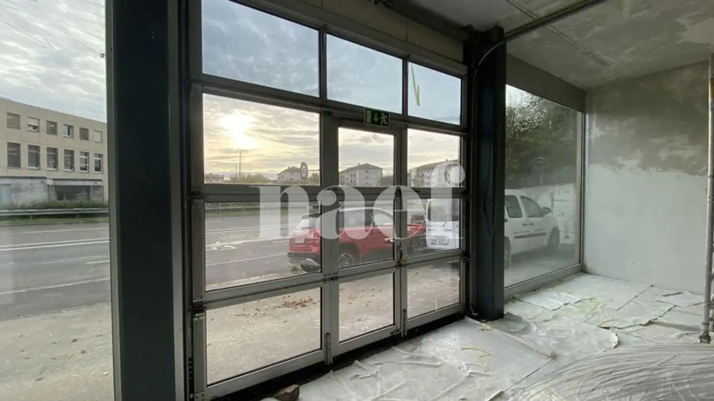 Edificio ad uso misto in affitto - Route De Soleure 3, 2072 St-Blaise - Photo 4