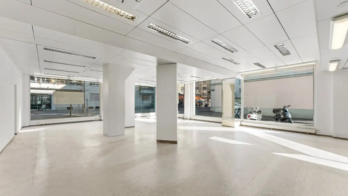 Magasin à louer - Rue De Morat / Murtenstrasse 14, 2502 Biel/Bienne - Photo 4