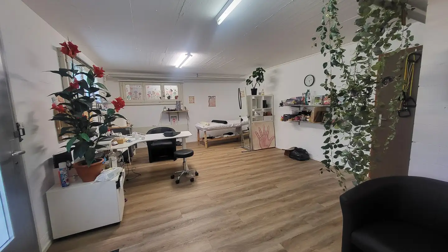 Bürofläche mieten - Hängertenstrasse 5, 8104 Weiningen ZH
