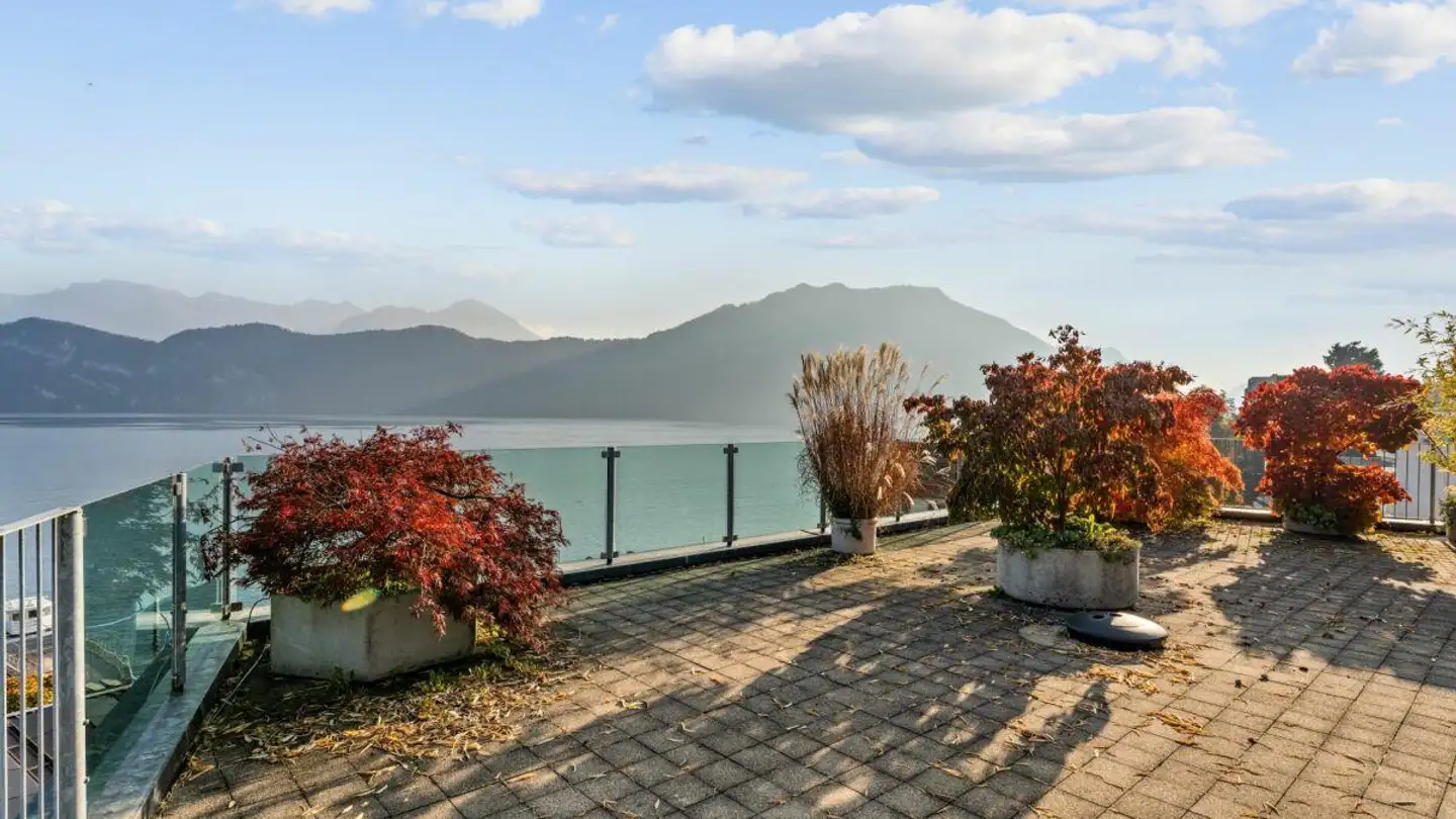 Appartamento in vendita - Seestrasse 57, 6353 Weggis