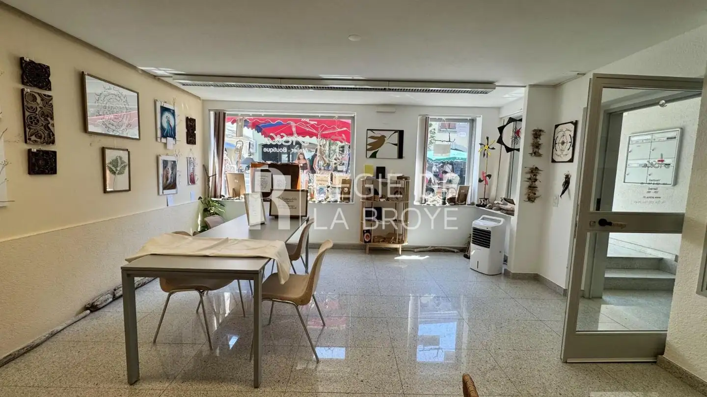Commercial for rent - Rue Du Camus 11, 1470 Estavayer-le-Lac - Photo 3