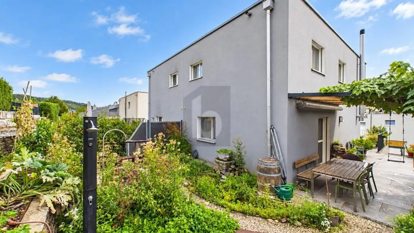 Semi-detached house for sale - 4402 Frenkendorf