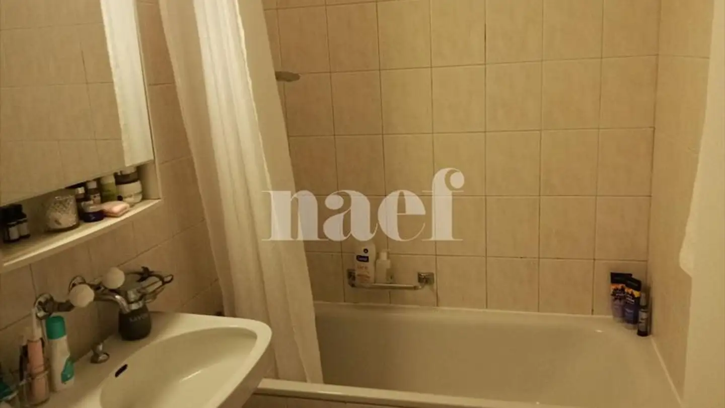 Appartamento in affitto - 2013 Colombier NE - Photo 4