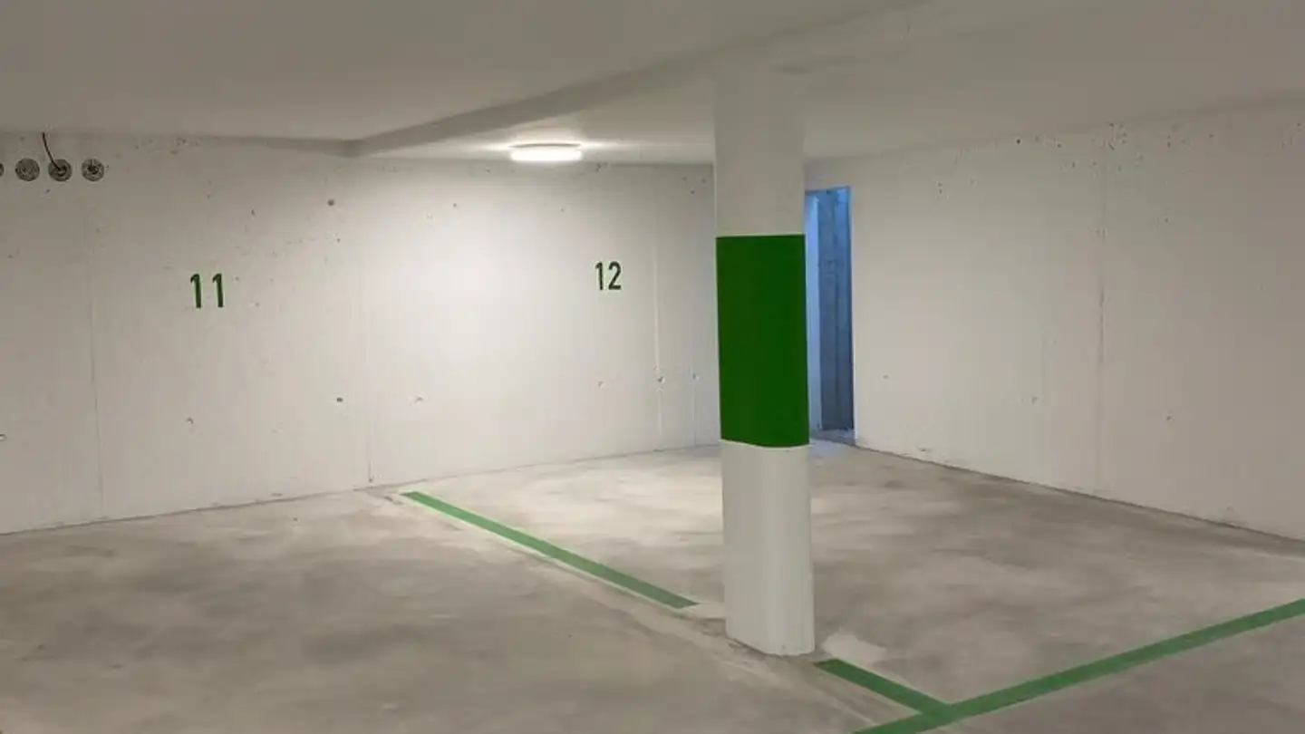 Place de parking souterraine à louer - Im Oberen Boden 8, 8708 Männedorf - Photo 4