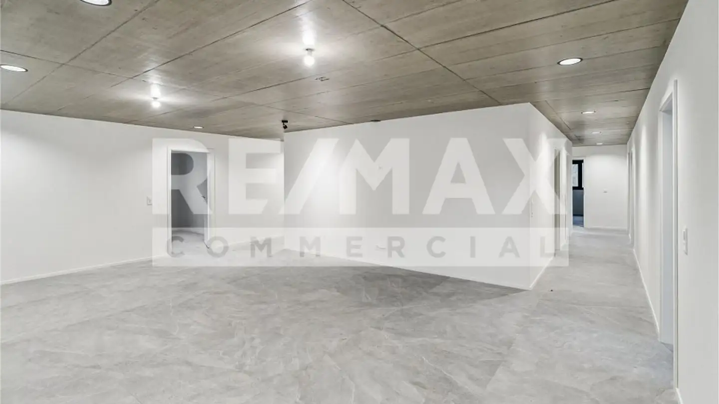 Office space for sale - 3280 Murten