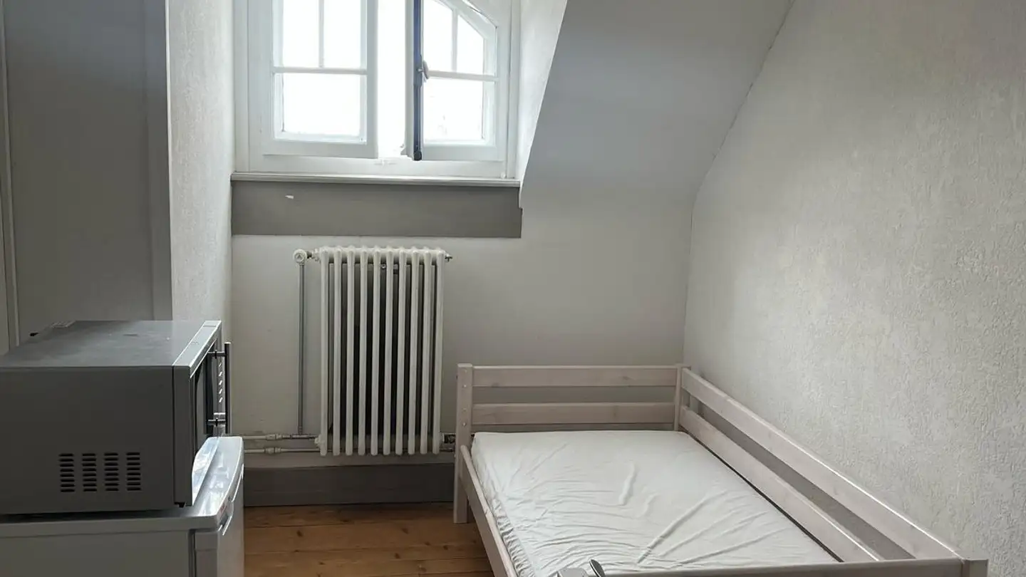 Chambre à louer - Rue Abraham-Louis-Breguet 14, 2400 Le Locle