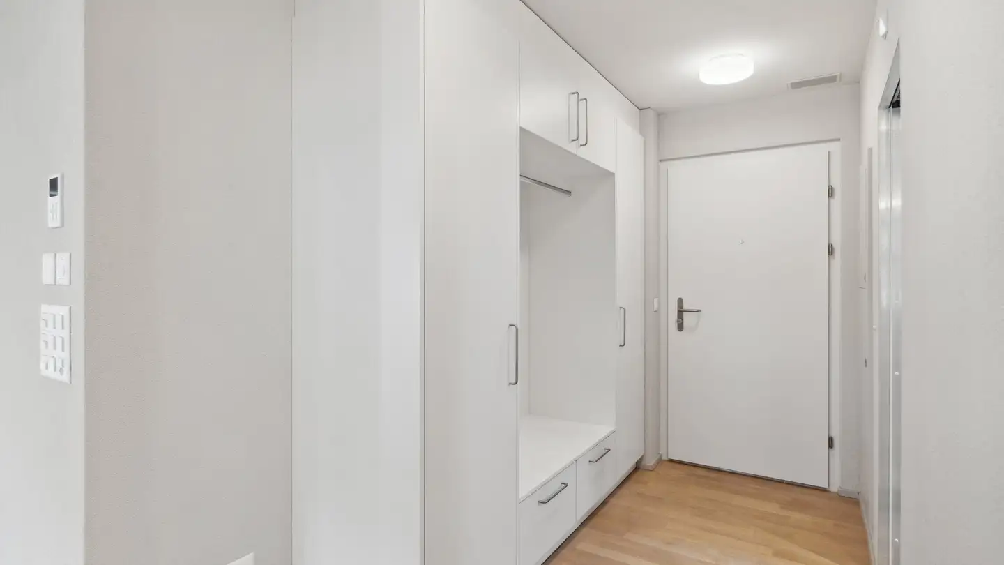 Apartment for rent - Staatsstrasse, 3653 Oberhofen am Thunersee - Photo 2