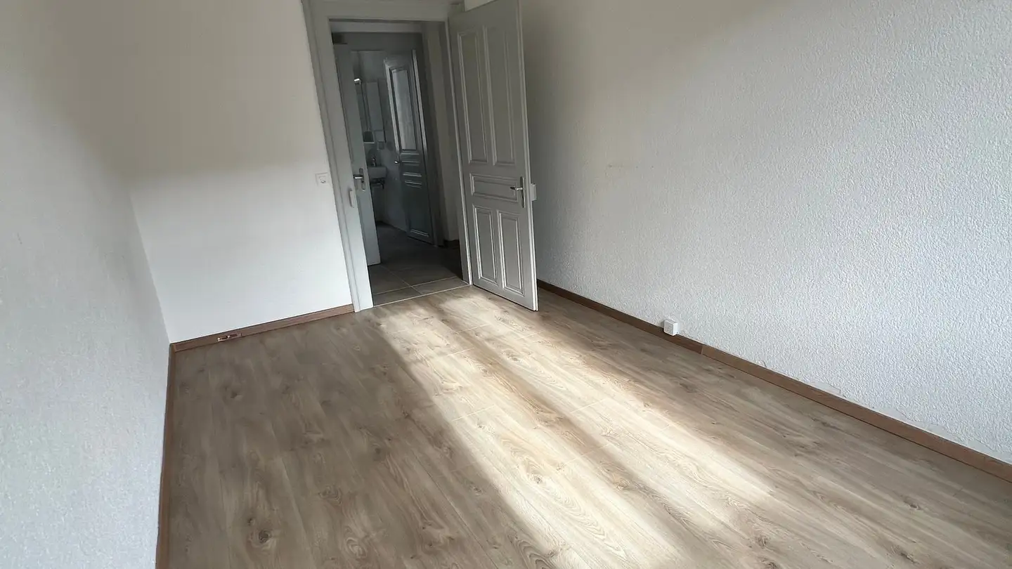 Appartamento in affitto - Rue Du Vallon 33, 2610 St-Imier - Photo 4