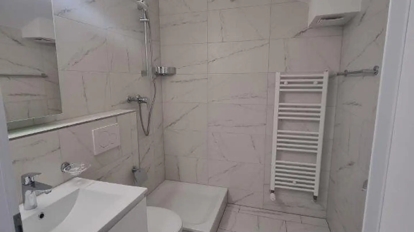 Attic flat for rent - Rue Principale 45, 2735 Bévilard - Photo 2