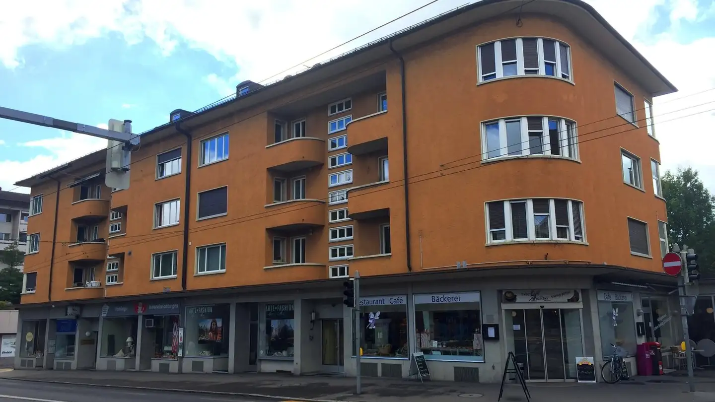 Magasin à louer - Luzernerstrasse 24a, 6010 Kriens