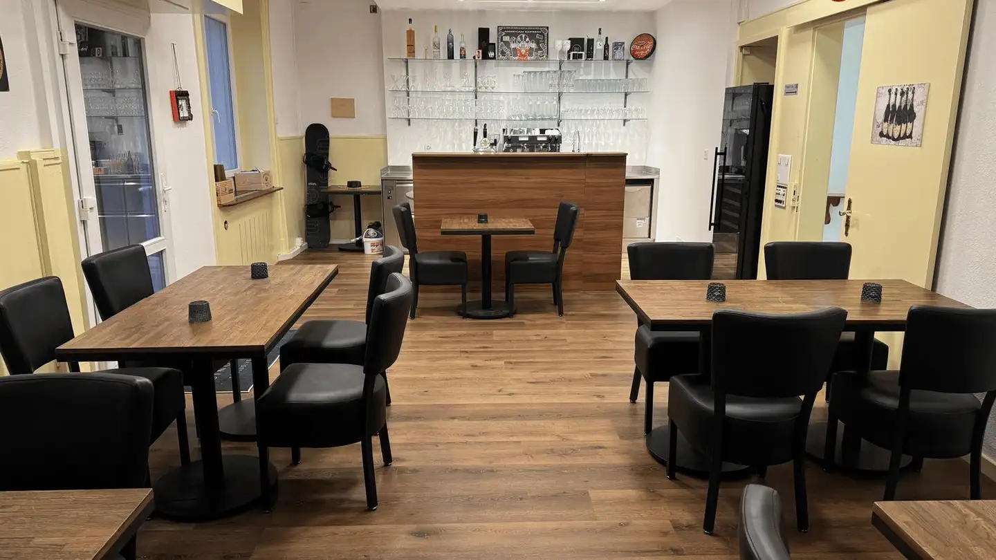 Restaurant for rent - Faubourg Du Lac / Seevorstadt 22, 2502 Biel/Bienne - Photo 2