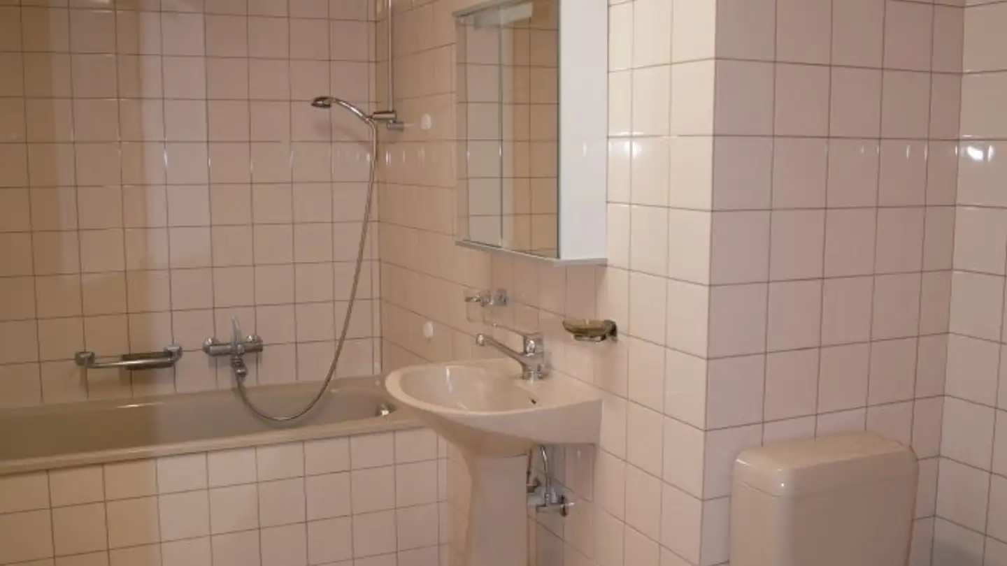 Appartement à louer - Rue des Envers 45, 2400 Le Locle - Photo 4