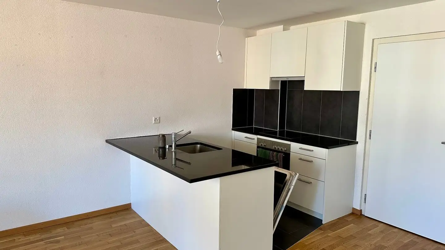Apartment for rent - Rue Du Milieu, 1400 Yverdon-les-Bains - Photo 2