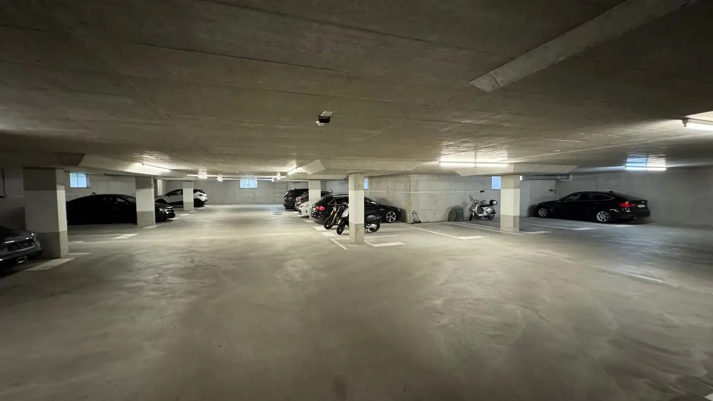 Parcheggio interno per moto in affitto - Hunzikerstrasse 9, 5000 Aarau