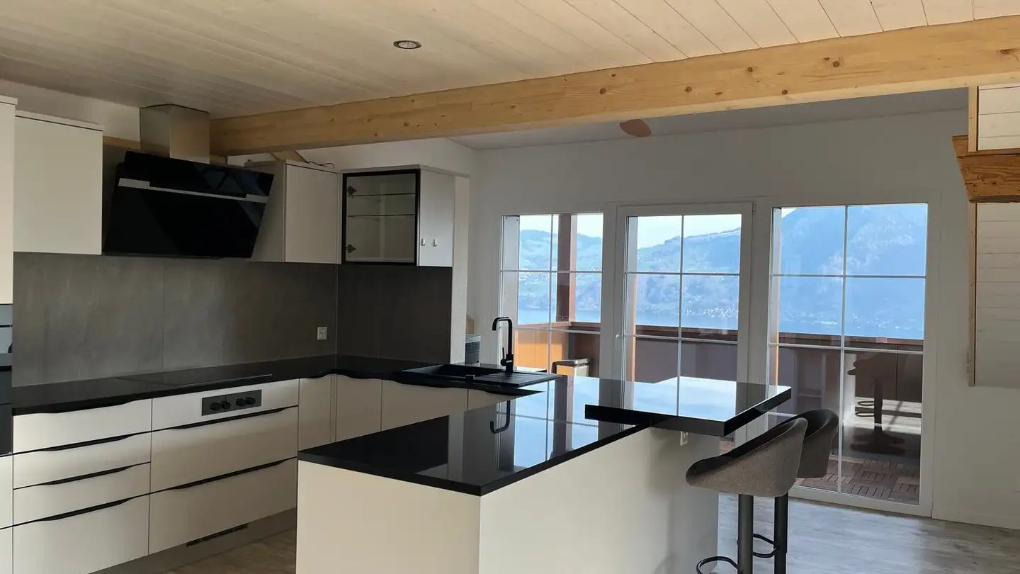 Attic flat for rent - Stueleggstrasse, 3704 Krattigen - Photo 2