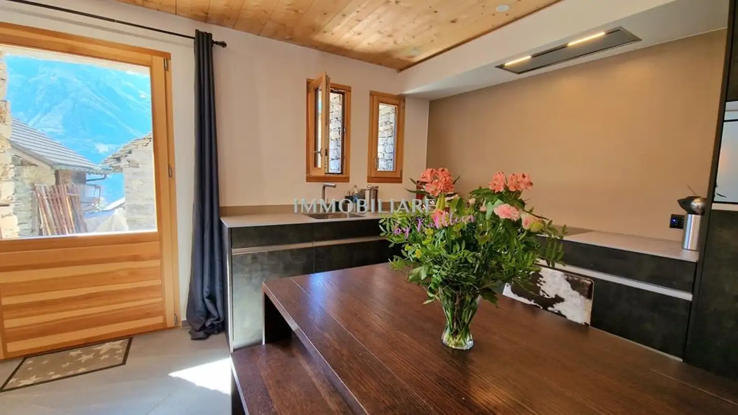 Single house for sale - 6749 Sobrio - Photo 3