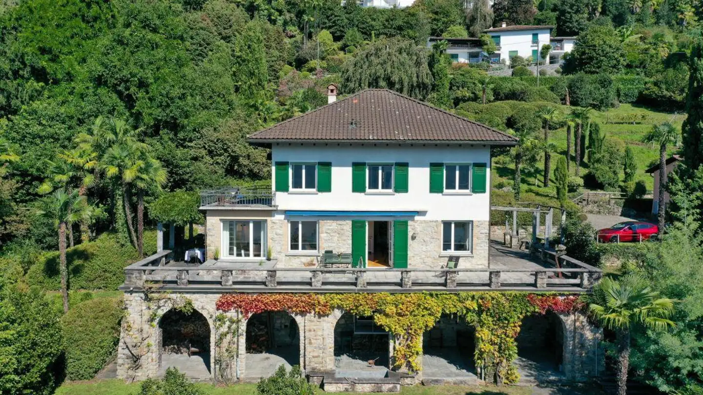 Villa for sale - 6645 Brione sopra Minusio
