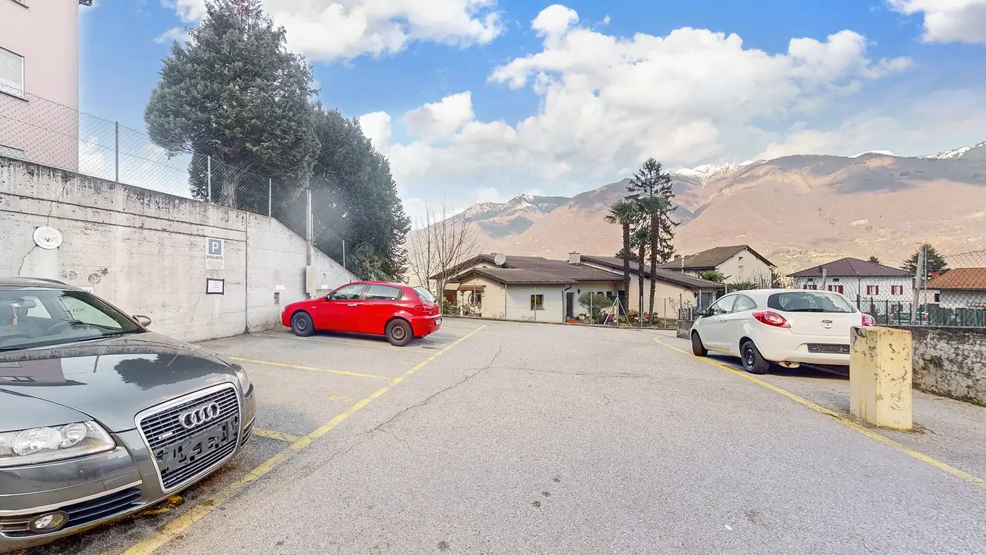 Outdoor parking space for rent - Via Monte Ceneri 74, 6593 Cadenazzo