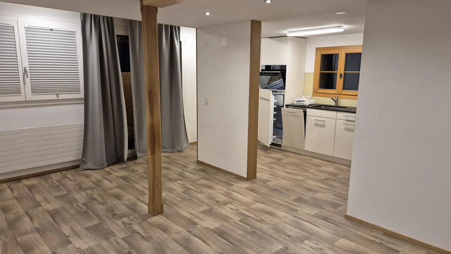 Apartment for rent - 6064 Kerns