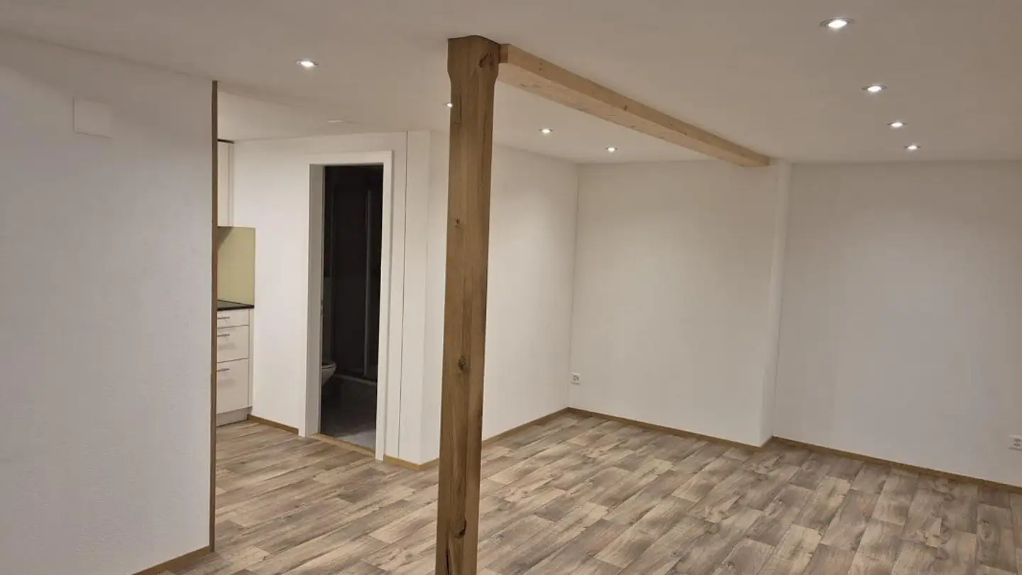 Apartment for rent - 6064 Kerns - Photo 2